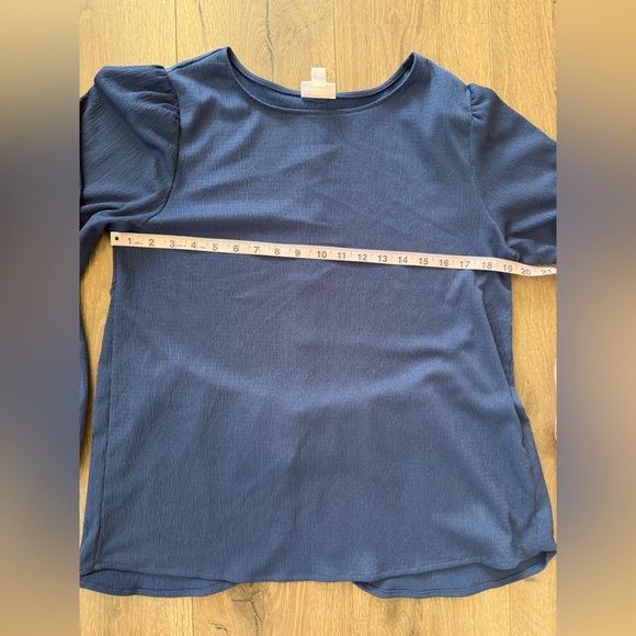 LuLaRoe Vivian Button Back Long Sleeve dark Blue Top Size Medium - Picture 7 of 8